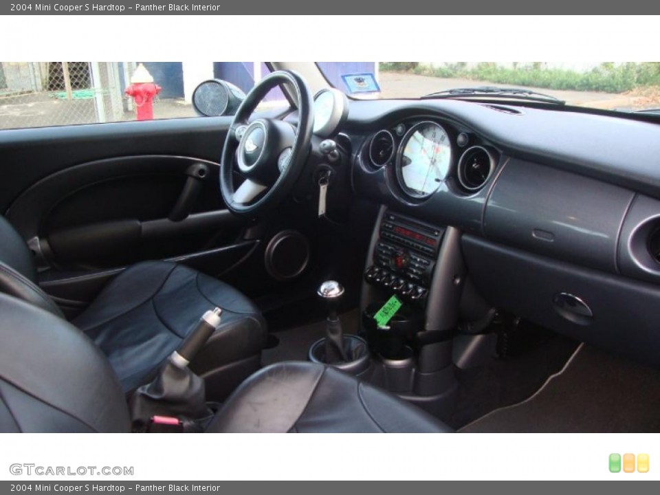 Panther Black Interior Photo for the 2004 Mini Cooper S Hardtop #39510048