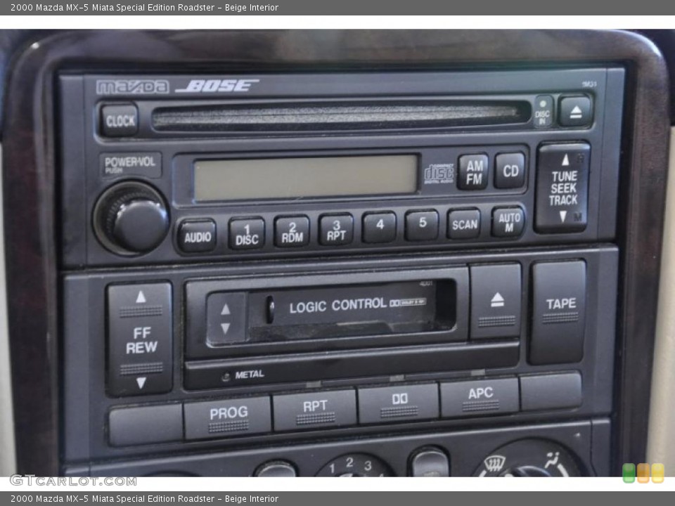 Beige Interior Controls for the 2000 Mazda MX-5 Miata Special Edition Roadster #39511756