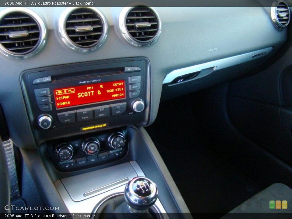 Black Interior Controls for the 2008 Audi TT 3.2 quattro Roadster #39511896