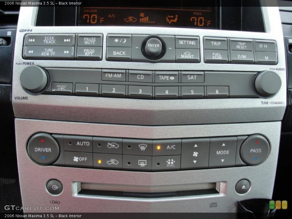 Black Interior Controls for the 2006 Nissan Maxima 3.5 SL #39516192