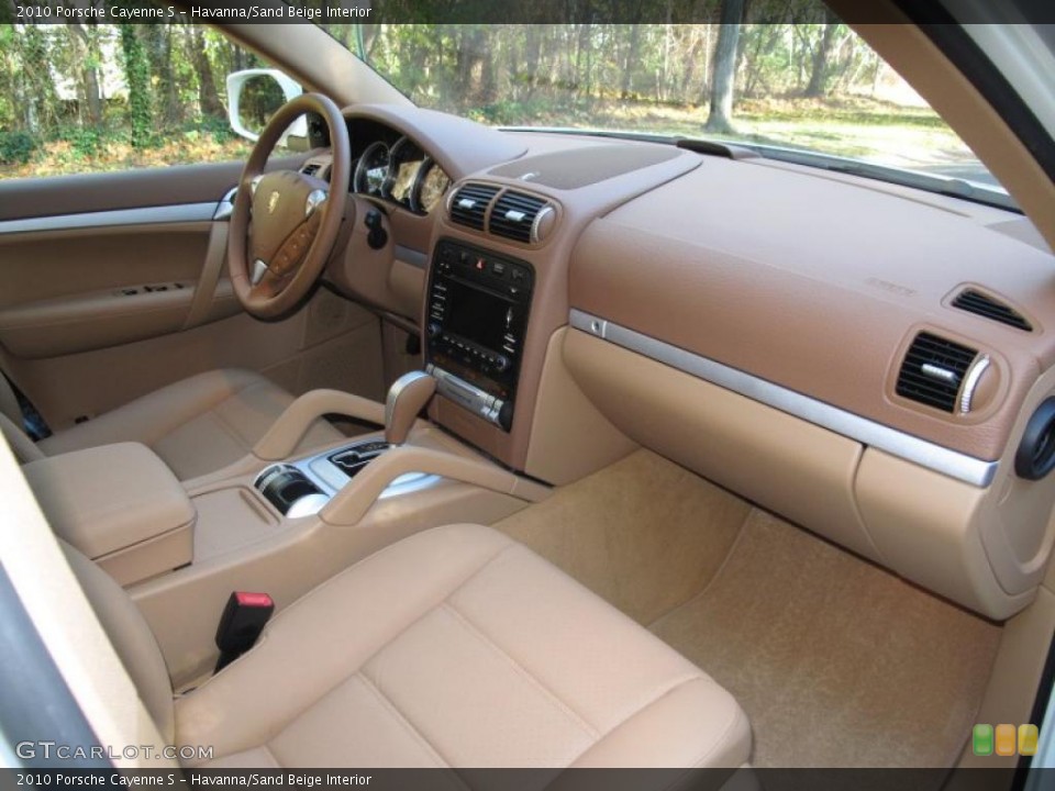 Havanna/Sand Beige Interior Photo for the 2010 Porsche Cayenne S #39517144