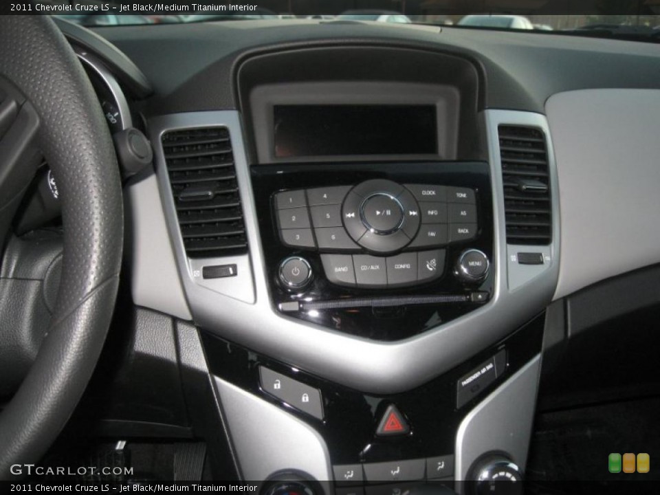Jet Black/Medium Titanium Interior Controls for the 2011 Chevrolet Cruze LS #39518192