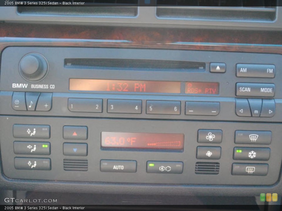 Black Interior Controls for the 2005 BMW 3 Series 325i Sedan #39524269