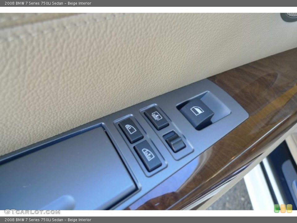 Beige Interior Controls for the 2008 BMW 7 Series 750Li Sedan #39526281