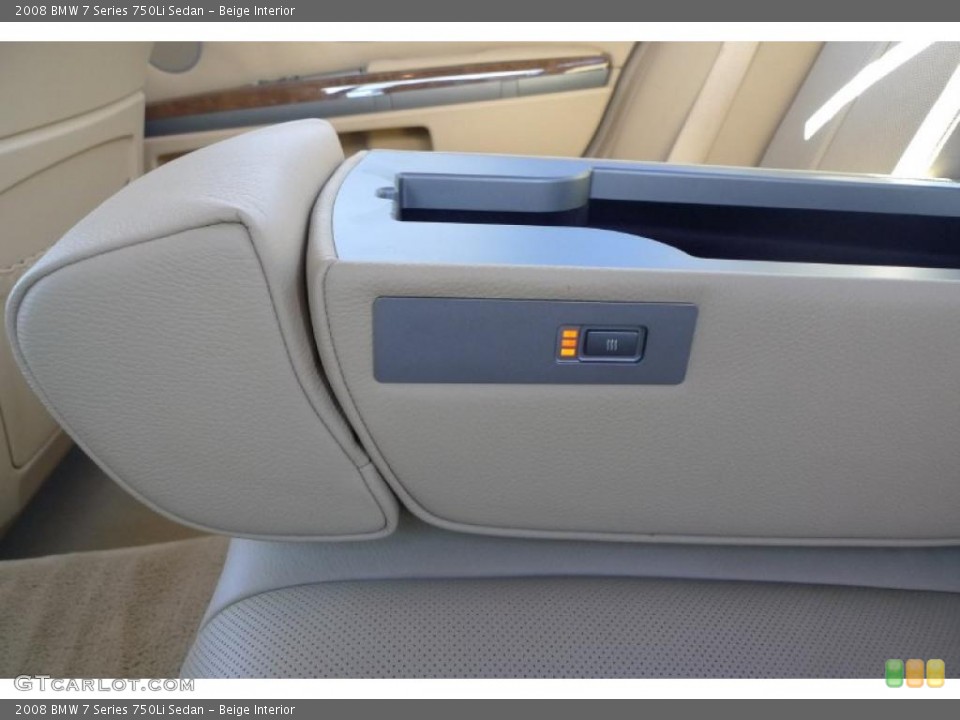 Beige Interior Controls for the 2008 BMW 7 Series 750Li Sedan #39526301