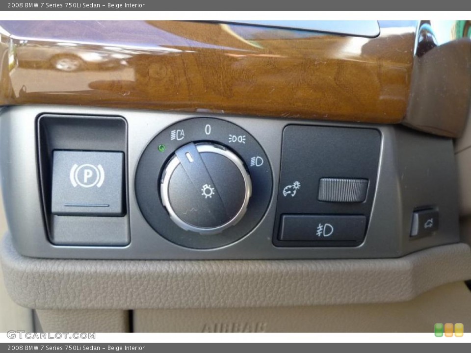 Beige Interior Controls for the 2008 BMW 7 Series 750Li Sedan #39526421