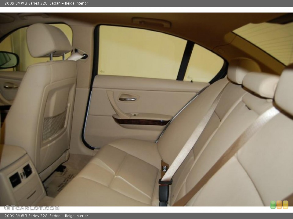 Beige Interior Photo for the 2009 BMW 3 Series 328i Sedan #39526753