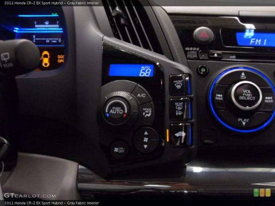 Gray Fabric Interior Controls for the 2011 Honda CR-Z EX Sport Hybrid #39528637