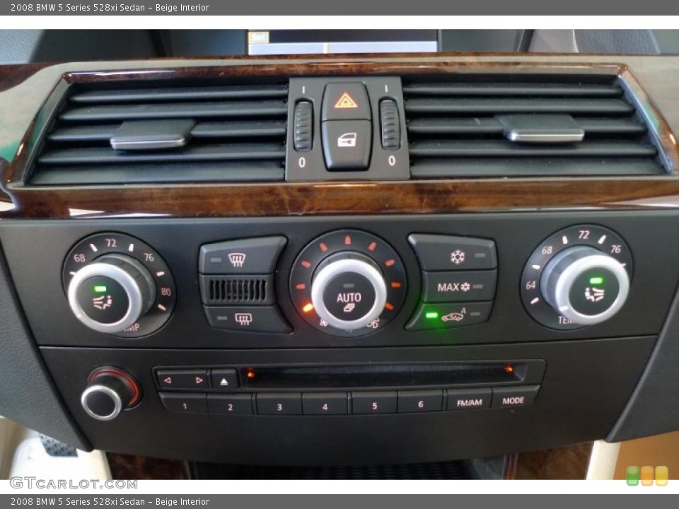 Beige Interior Controls for the 2008 BMW 5 Series 528xi Sedan #39528861