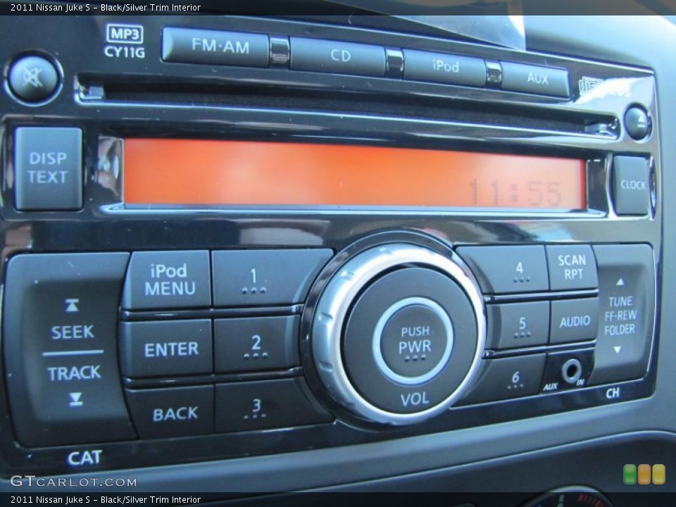 Black/Silver Trim Interior Controls for the 2011 Nissan Juke S #39531057