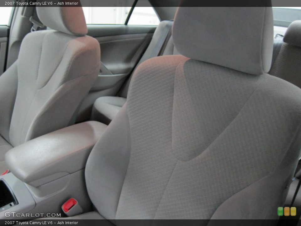 Ash Interior Photo for the 2007 Toyota Camry LE V6 #39533305
