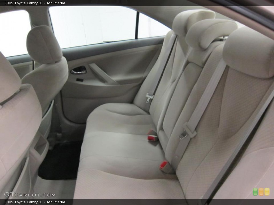 Ash Interior Photo for the 2009 Toyota Camry LE #39535425