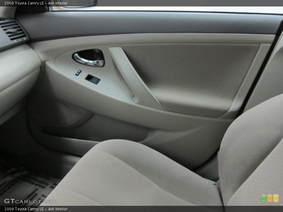 Ash Interior Door Panel for the 2009 Toyota Camry LE #39535869