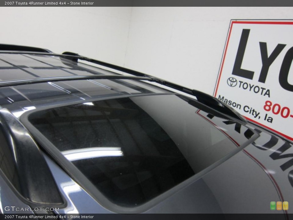 Stone Interior Sunroof for the 2007 Toyota 4Runner Limited 4x4 #39540330