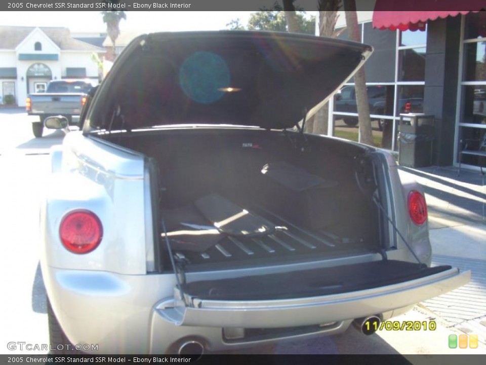 Ebony Black Interior Trunk for the 2005 Chevrolet SSR  #39540642