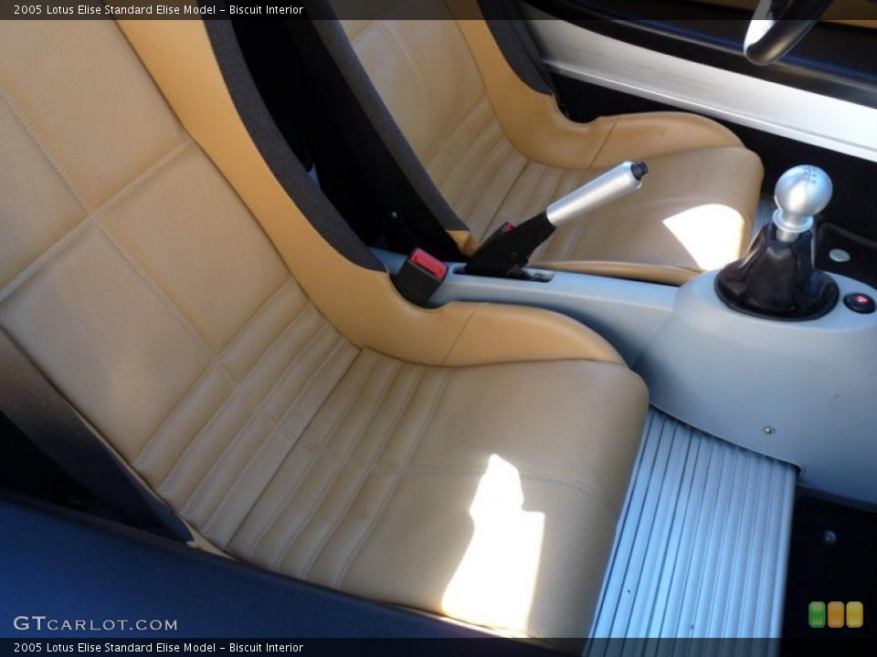Biscuit Interior Photo for the 2005 Lotus Elise  #39542586
