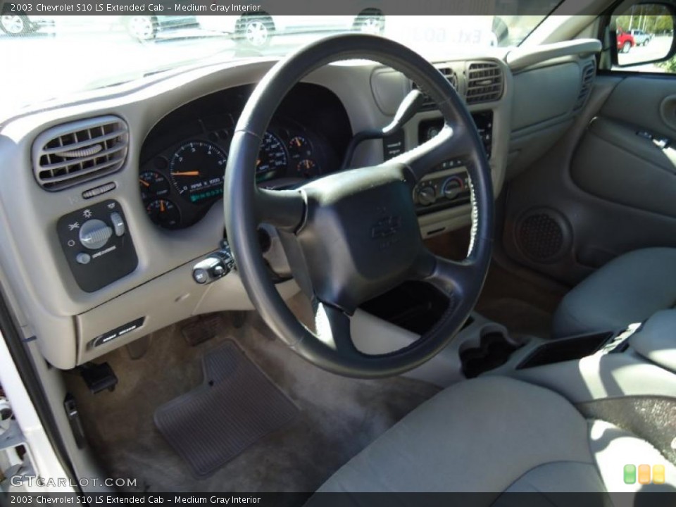 Medium Gray Interior Prime Interior for the 2003 Chevrolet S10 LS Extended Cab #39551446