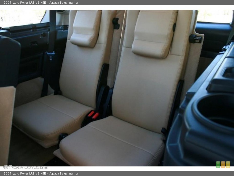 Alpaca Beige Interior Photo for the 2005 Land Rover LR3 V8 HSE #39569531