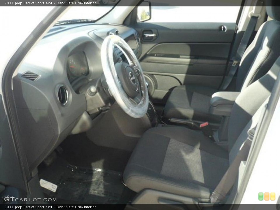 Dark Slate Gray Interior Photo for the 2011 Jeep Patriot Sport 4x4 #39570095