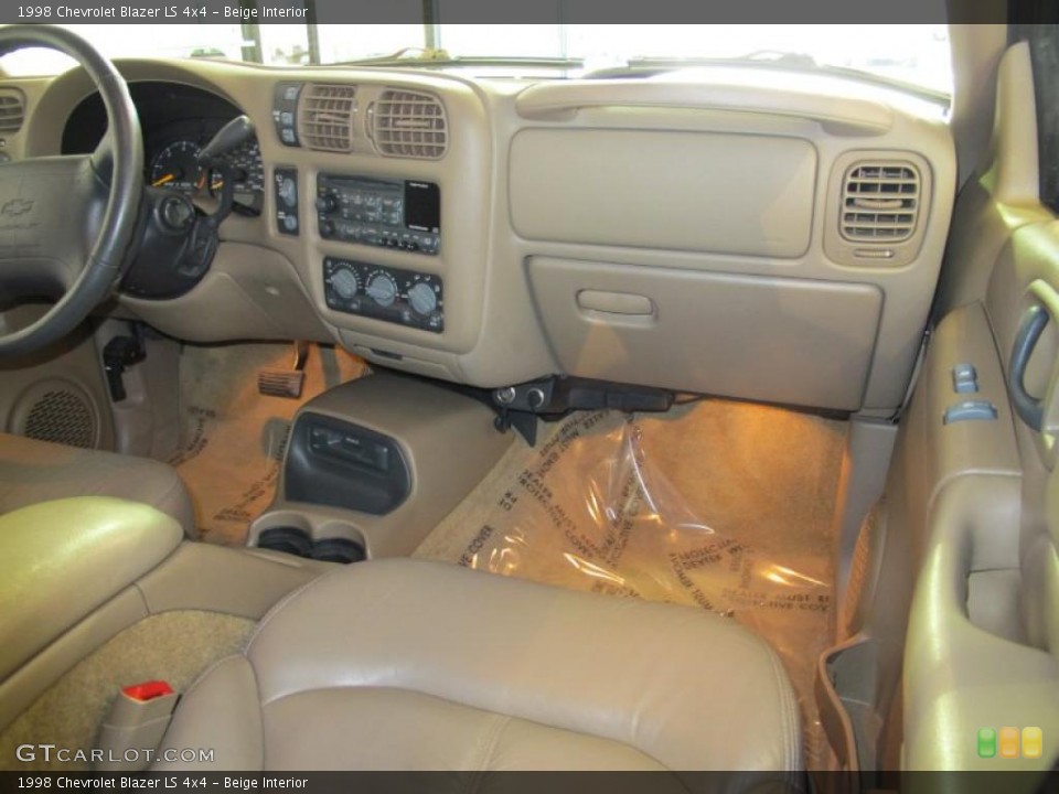 Beige Interior Dashboard for the 1998 Chevrolet Blazer LS 4x4 #39570927