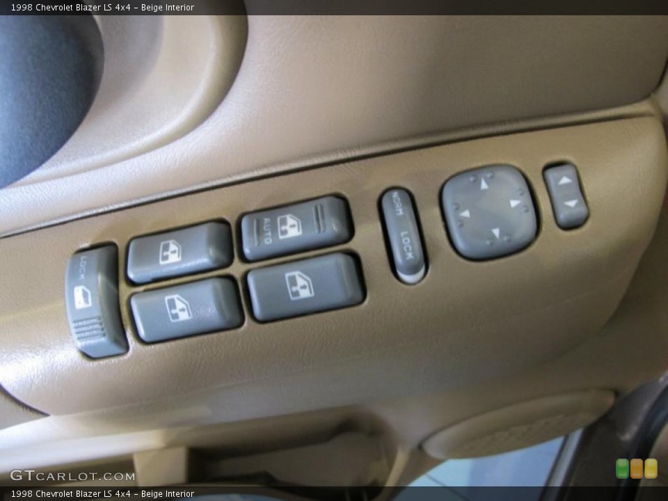 Beige Interior Controls for the 1998 Chevrolet Blazer LS 4x4 #39570995