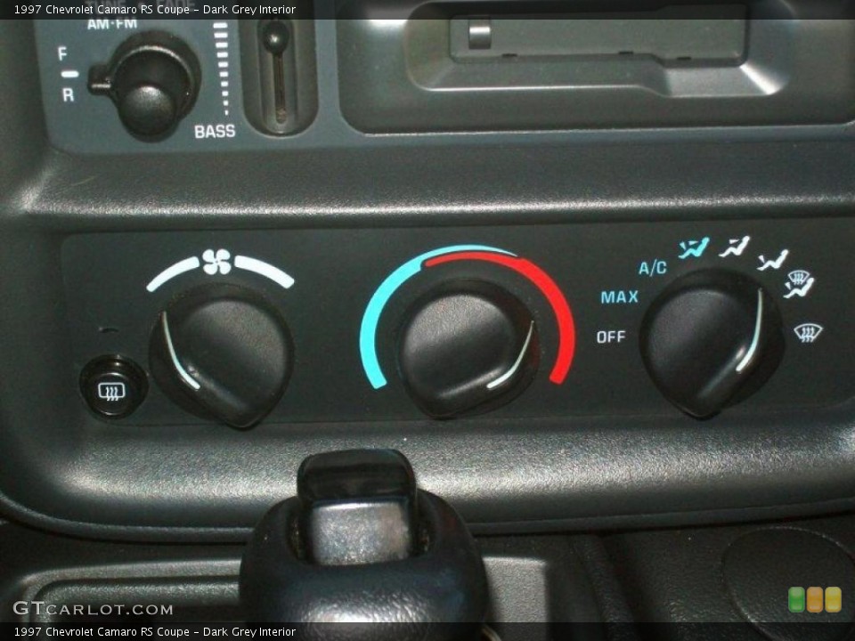 Dark Grey Interior Controls for the 1997 Chevrolet Camaro RS Coupe #39583885