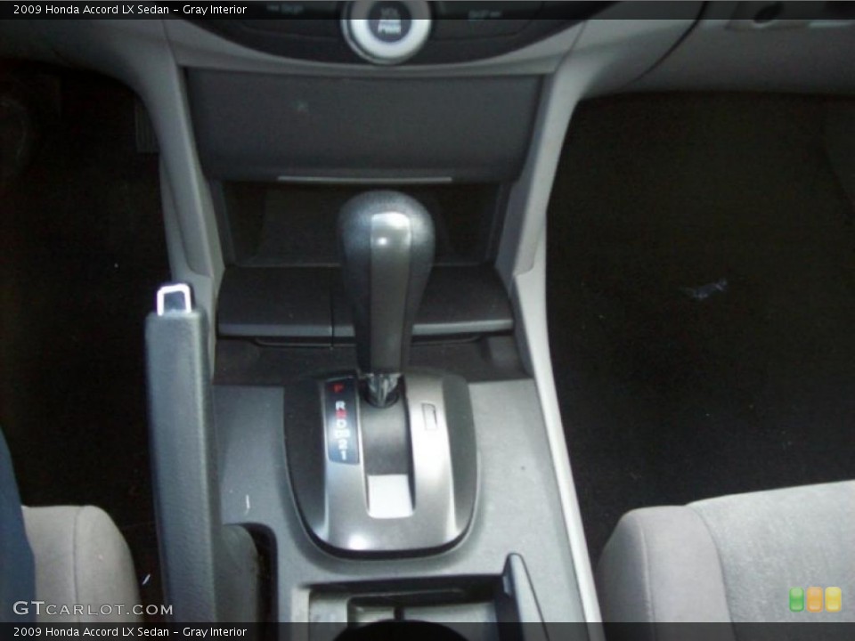 Gray Interior Transmission for the 2009 Honda Accord LX Sedan #39591889