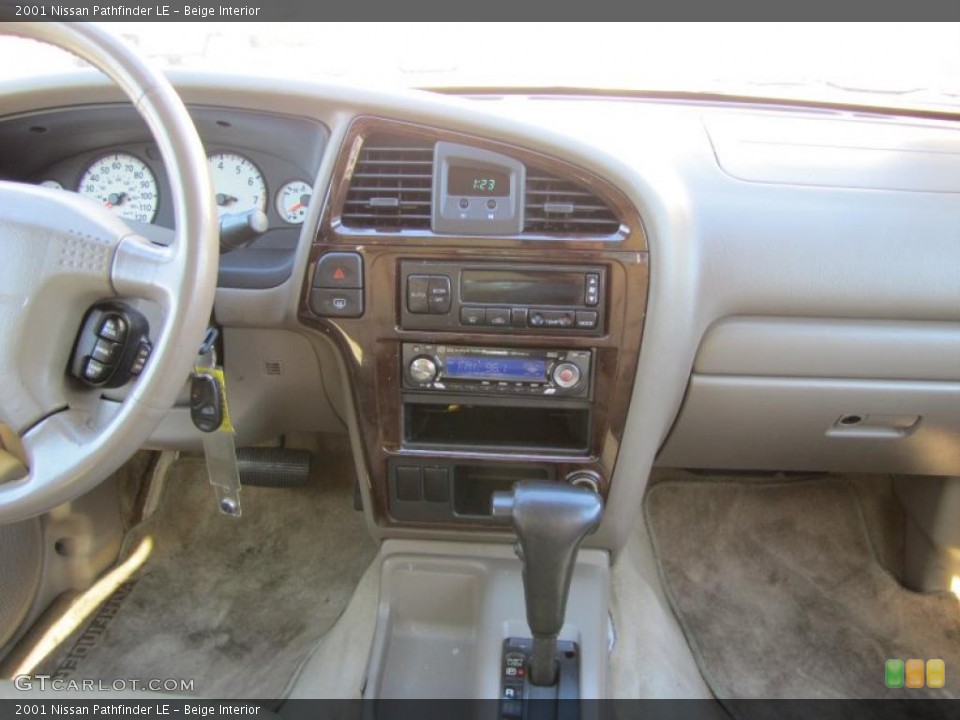 Beige Interior Dashboard for the 2001 Nissan Pathfinder LE #39592749