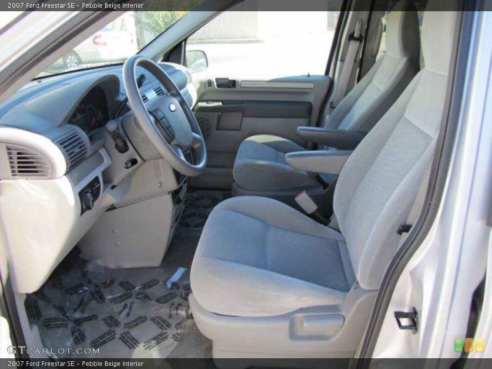 Pebble Beige Interior Photo for the 2007 Ford Freestar SE #39594223