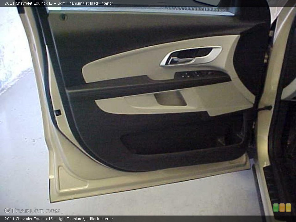 Light Titanium/Jet Black Interior Door Panel for the 2011 Chevrolet Equinox LS #39595779