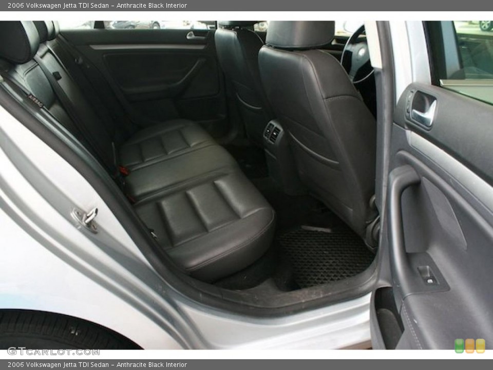 Anthracite Black Interior Photo for the 2006 Volkswagen Jetta TDI Sedan #39596823