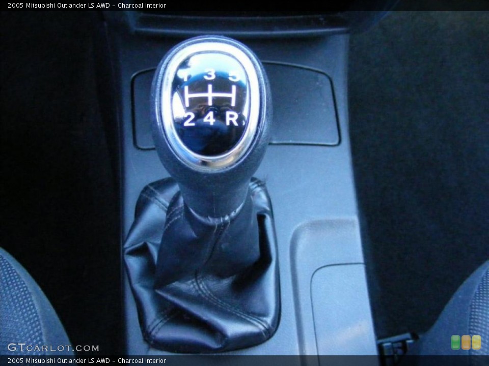 Charcoal Interior Transmission for the 2005 Mitsubishi Outlander LS AWD #39610017