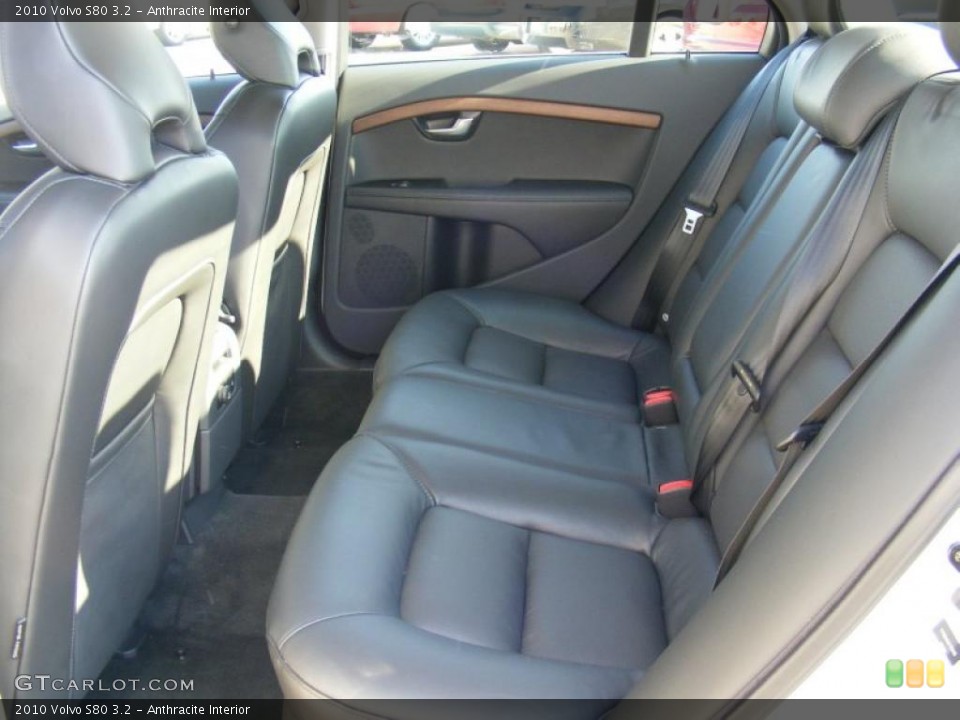 Anthracite Interior Photo for the 2010 Volvo S80 3.2 #39614673