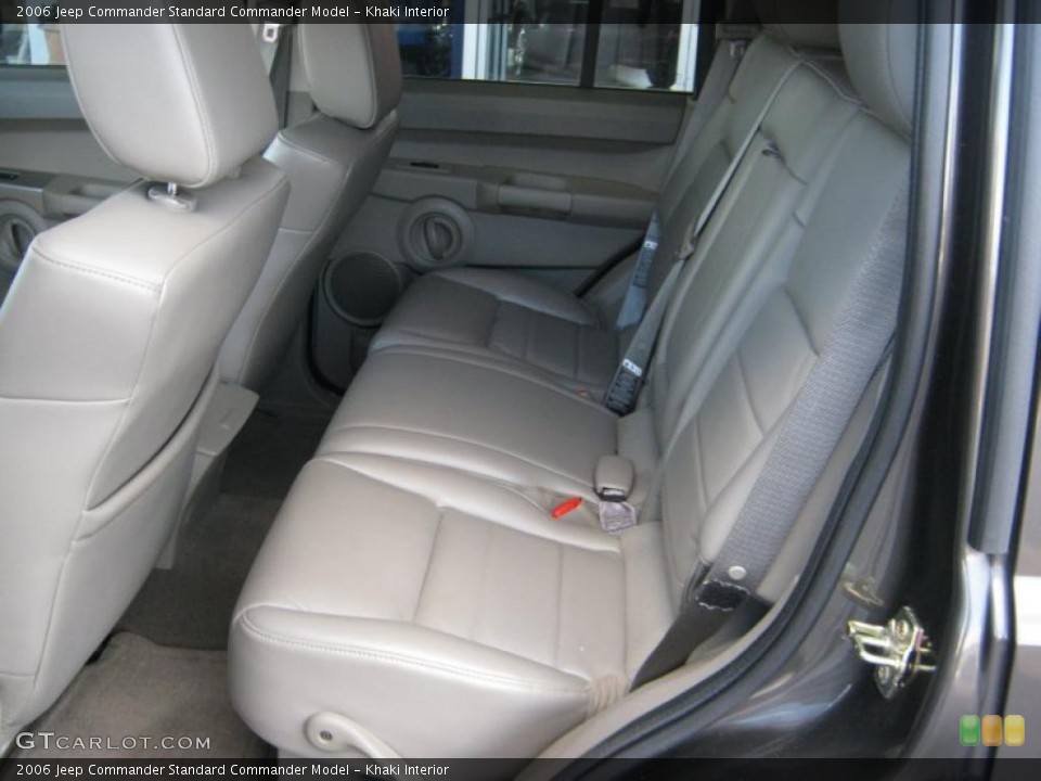 Khaki Interior Photo for the 2006 Jeep Commander  #39619697