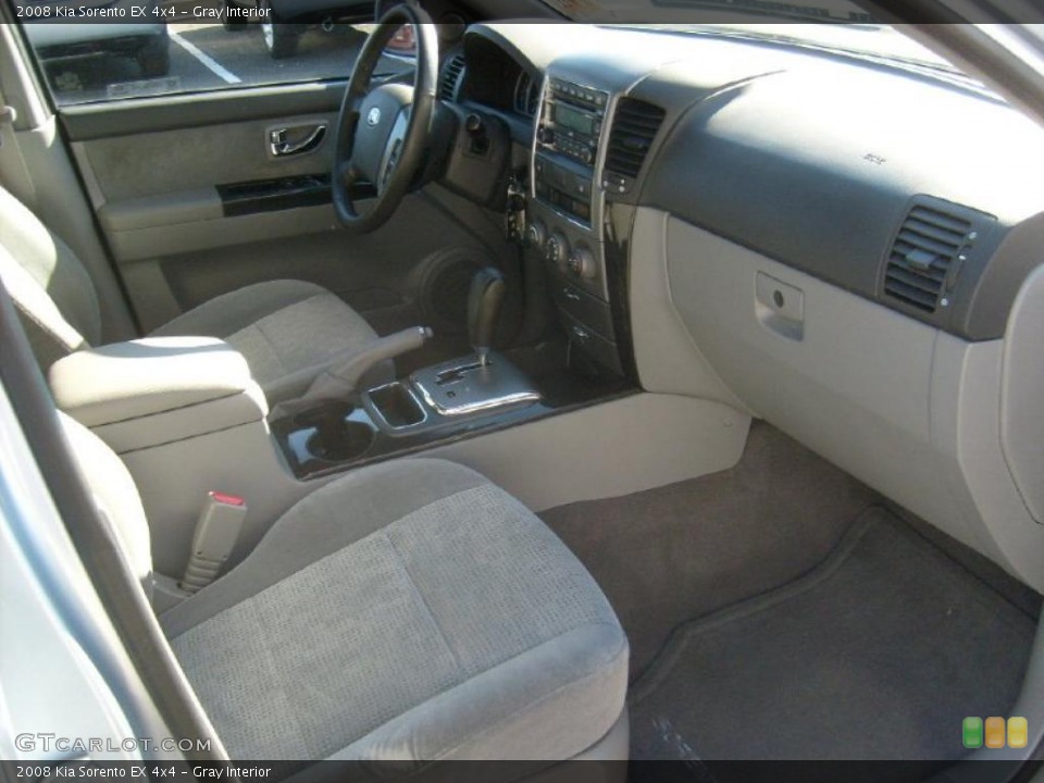 Gray Interior Photo for the 2008 Kia Sorento EX 4x4 #39625494