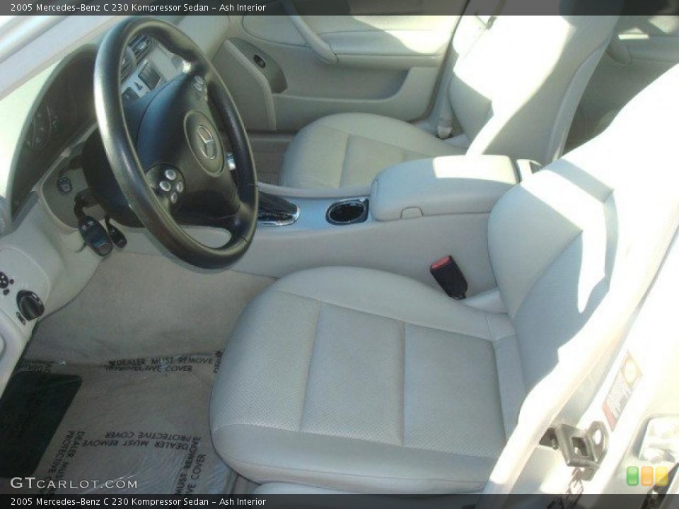 Ash Interior Photo for the 2005 Mercedes-Benz C 230 Kompressor Sedan #39627030