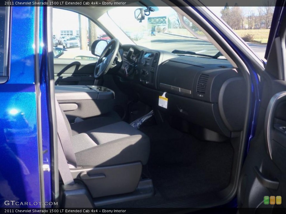 Ebony Interior Photo for the 2011 Chevrolet Silverado 1500 LT Extended Cab 4x4 #39633022