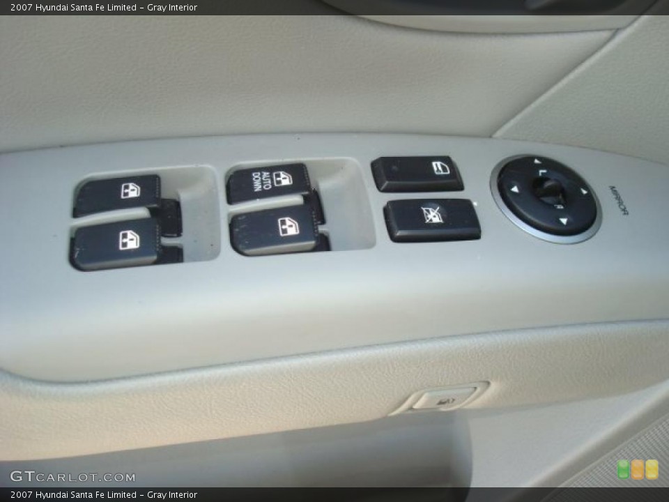 Gray Interior Controls for the 2007 Hyundai Santa Fe Limited #39642071