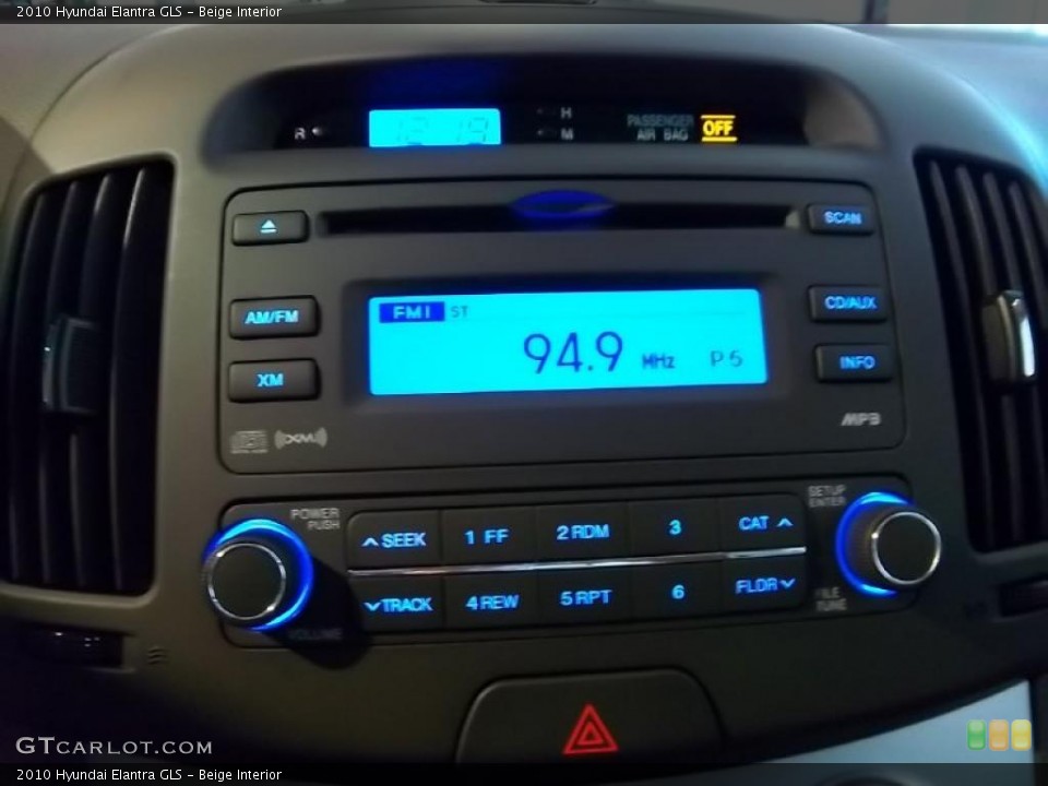 Beige Interior Controls for the 2010 Hyundai Elantra GLS #39645315