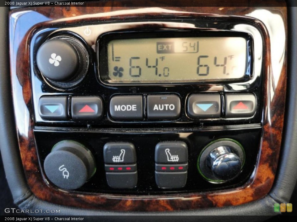 Charcoal Interior Controls for the 2008 Jaguar XJ Super V8 #39655148