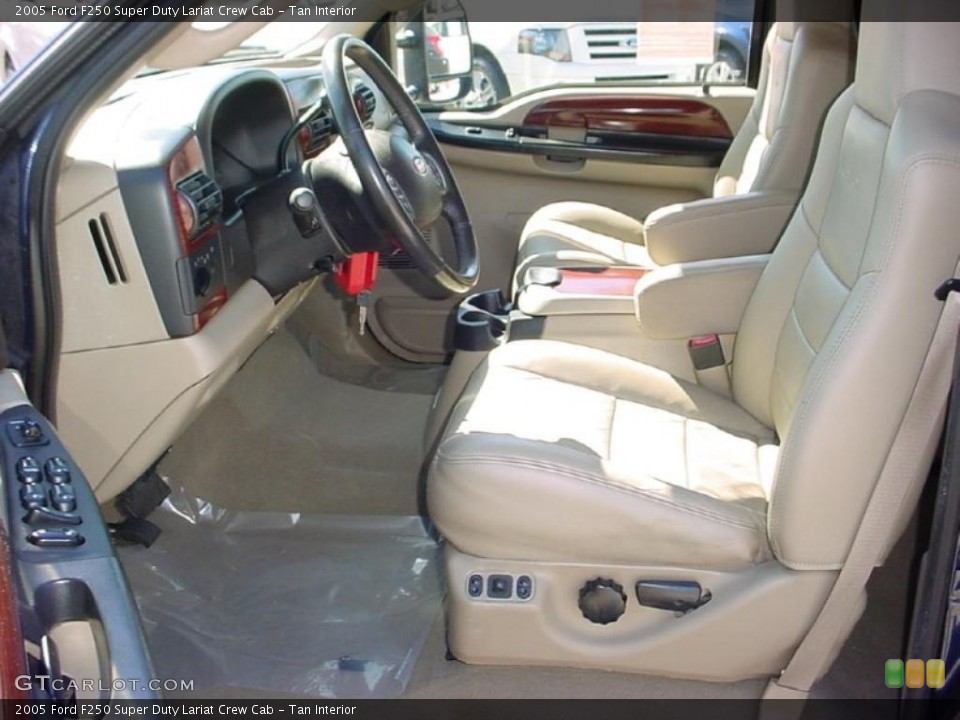 Tan Interior Photo for the 2005 Ford F250 Super Duty Lariat Crew Cab #39669711