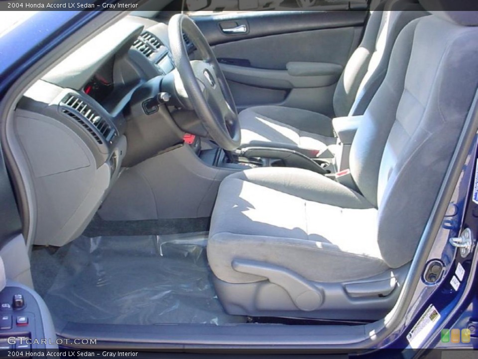 Gray Interior Photo for the 2004 Honda Accord LX Sedan #39670207