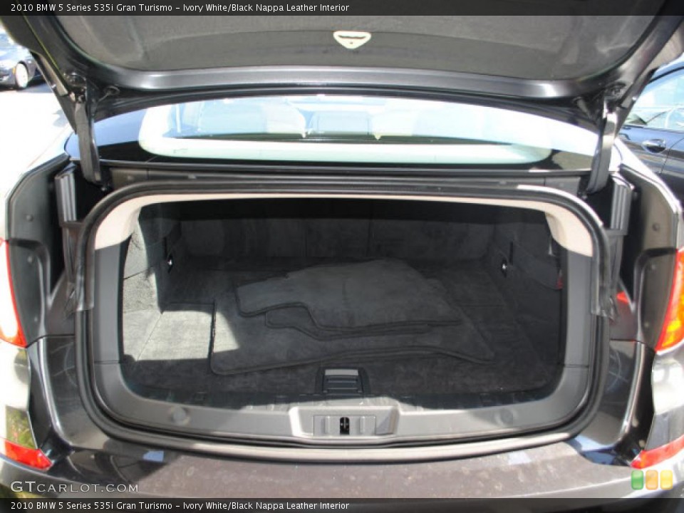 Ivory White/Black Nappa Leather Interior Trunk for the 2010 BMW 5 Series 535i Gran Turismo #39671339