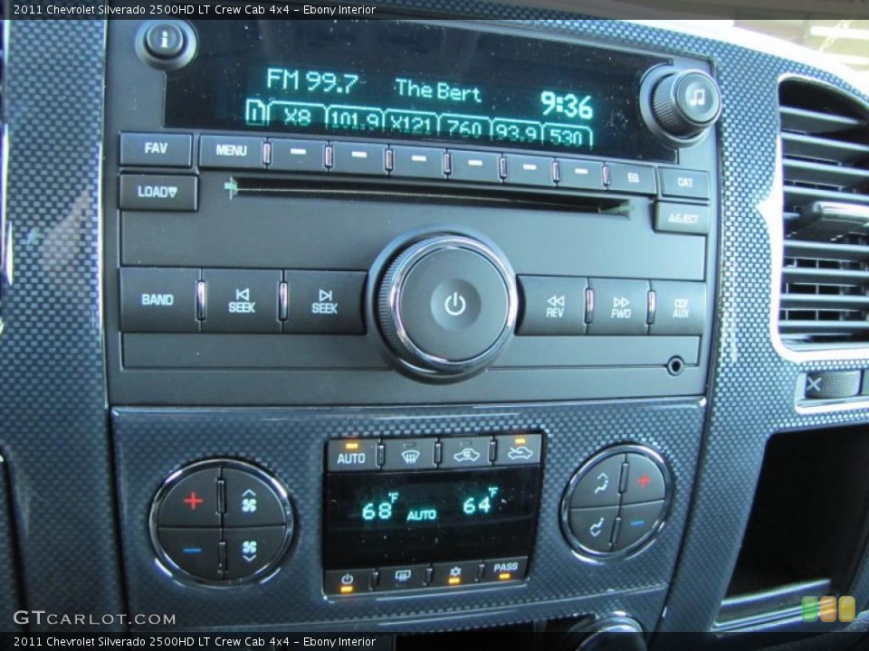 Ebony Interior Controls for the 2011 Chevrolet Silverado 2500HD LT Crew Cab 4x4 #39673843