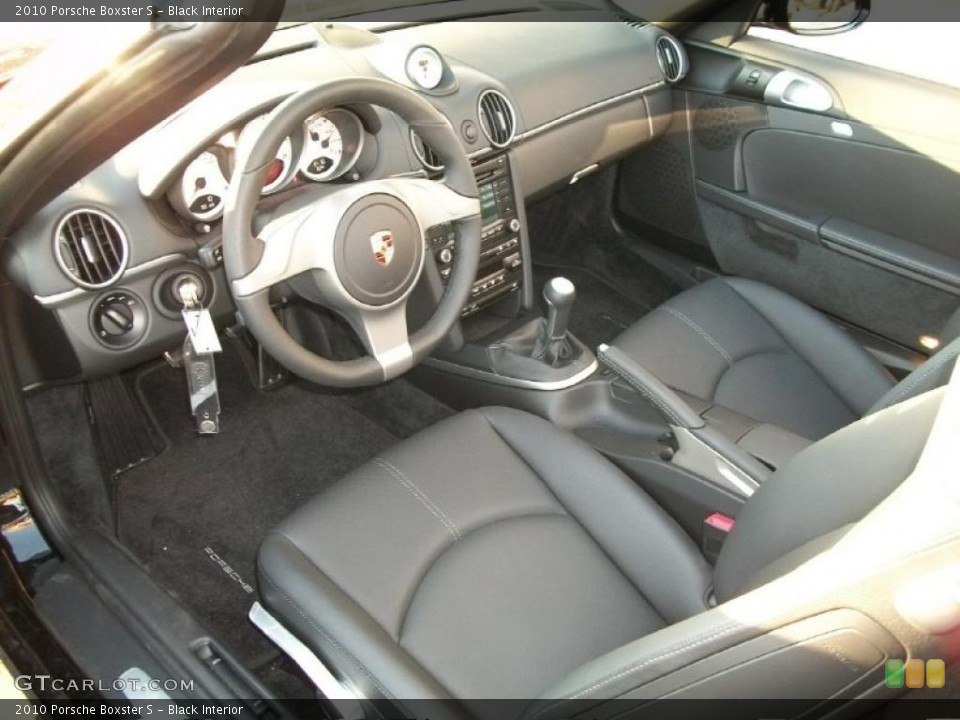 Black Interior Dashboard for the 2010 Porsche Boxster S #39675179