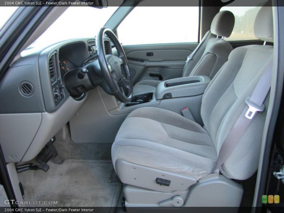 Pewter/Dark Pewter Interior Photo for the 2004 GMC Yukon SLE #39675703