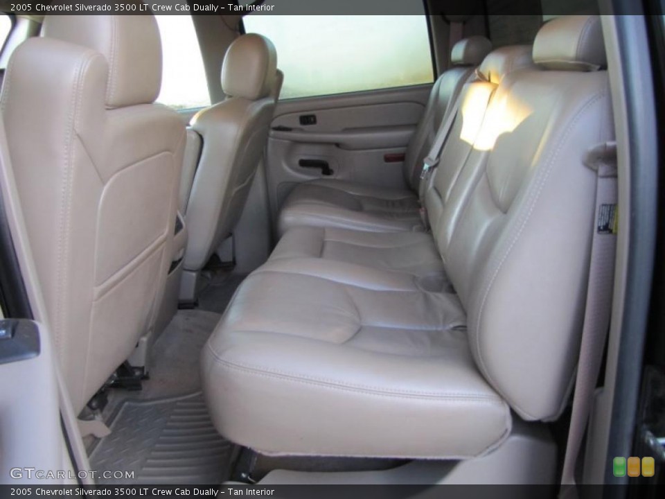 Tan Interior Photo for the 2005 Chevrolet Silverado 3500 LT Crew Cab Dually #39676059