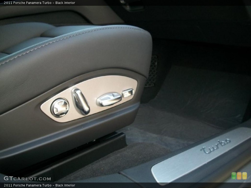Black Interior Controls for the 2011 Porsche Panamera Turbo #39676551