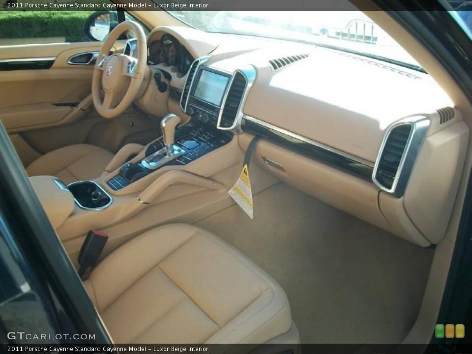 Luxor Beige Interior Photo for the 2011 Porsche Cayenne  #39678215