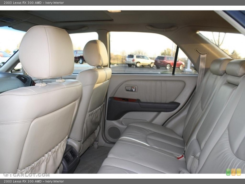 Ivory Interior Photo for the 2003 Lexus RX 300 AWD #39680139